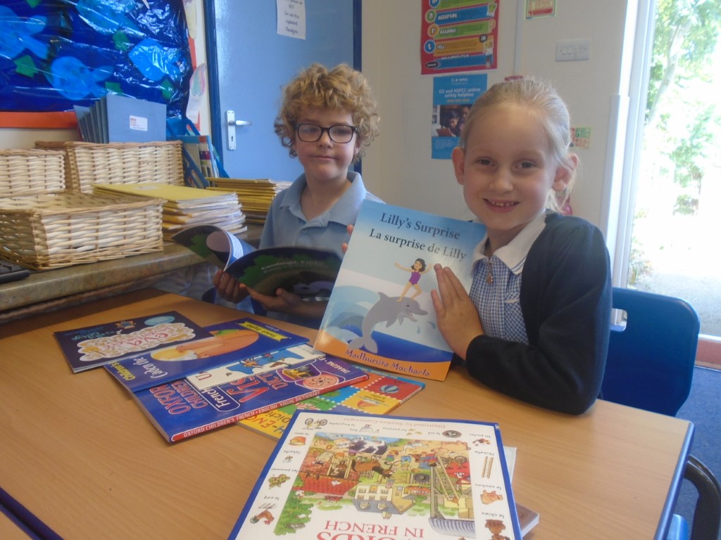 Bilingual reading books presented by Barby Twinning Association to schools in Barby and Vulaines sur Seine