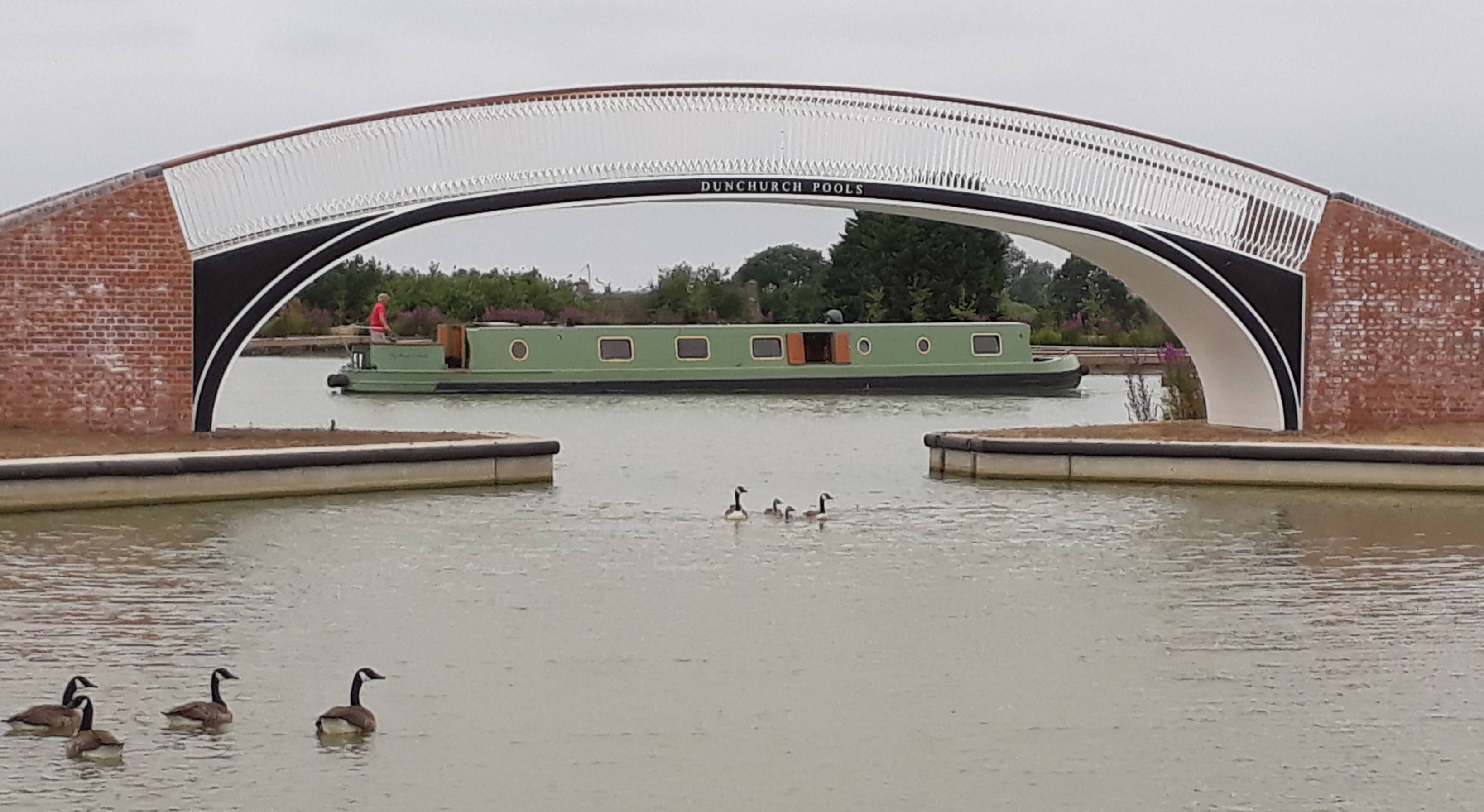 Entrance to Dunchurch Pools Marina
